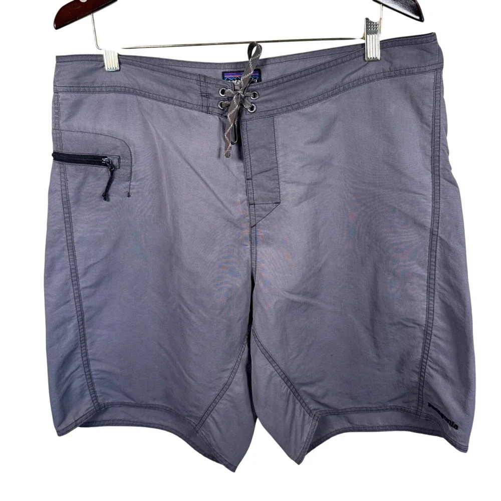 Patagonia Men's Gray Board Shorts Swim Trunks Elastic‎ Drawstring Pocket